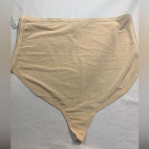 SKIMS Highwaisted Thong. Light Beige. 4X.